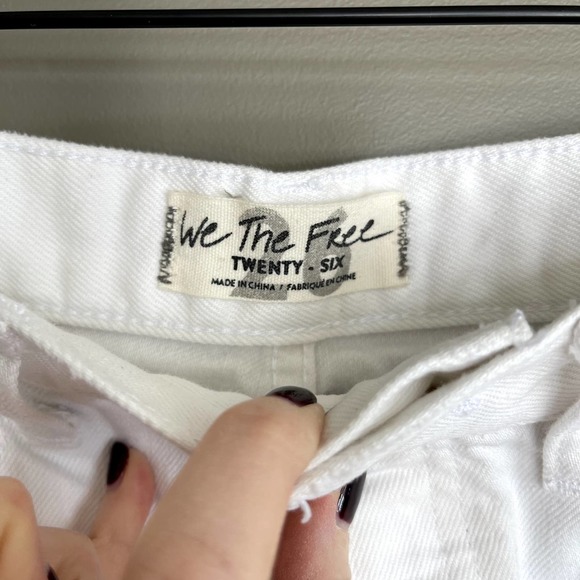 Free People Sofia Short White Denim Distressed Cutoff Shorts Size 26 Hi Rise - Picture 13 of 16